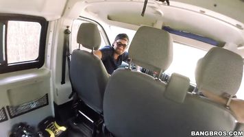 BANGBROS-Fitness Dulce recogido en el Autobús Bang
