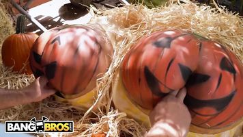 BANGBROS-Pumpkin Booty Babes Rose Monroe & Valentina Joyas