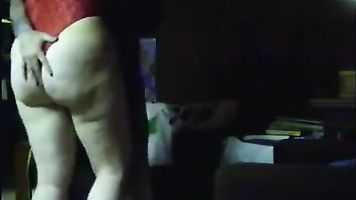 PAWG CULO Ama de casa follando en el sofá